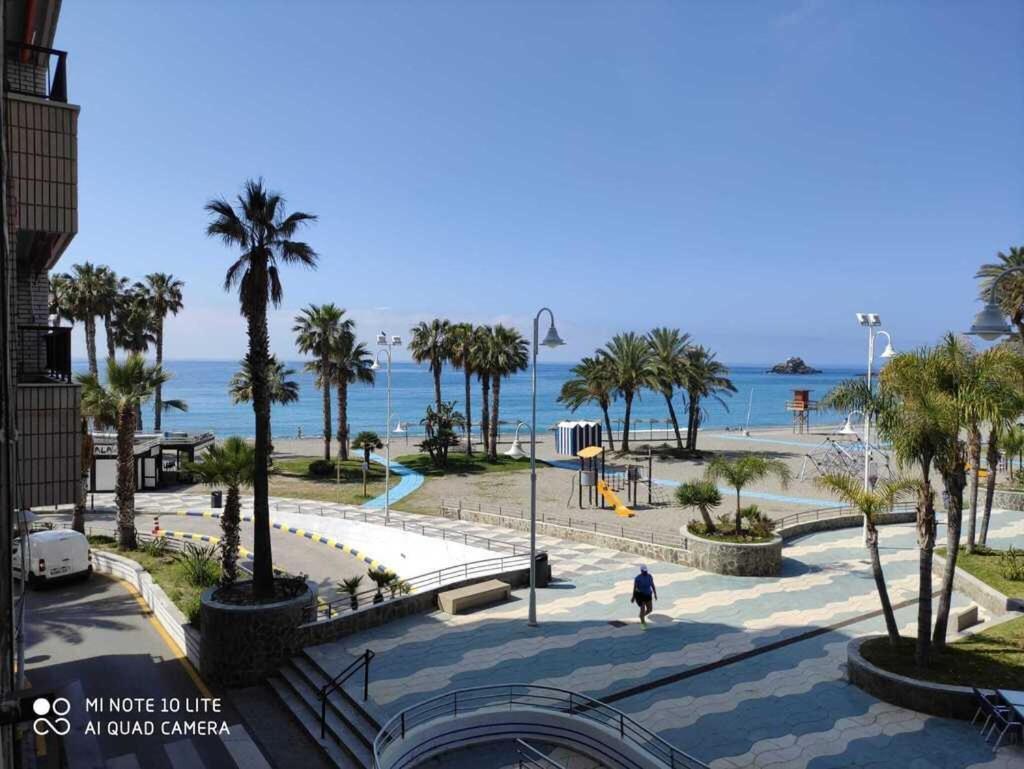 Centro-Primera Linea De Playa Almuñécar 외부 사진